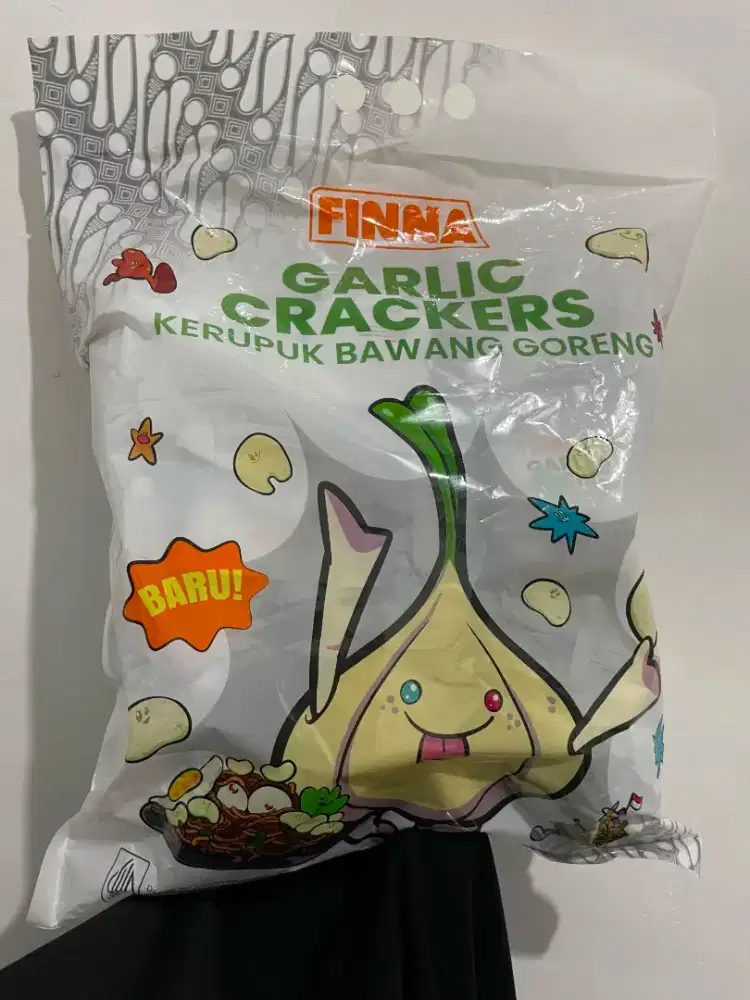 Finna Kerupuk Bawang isi 30pcs