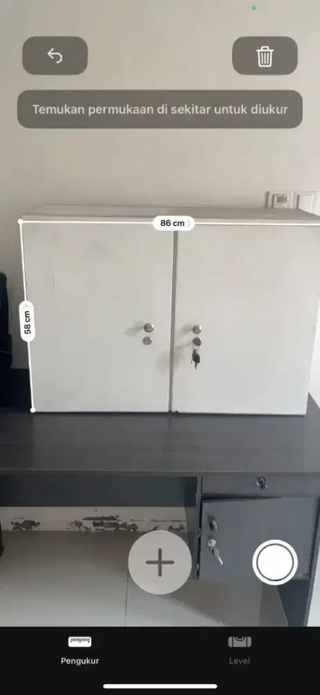 Lemari gantung double pintu