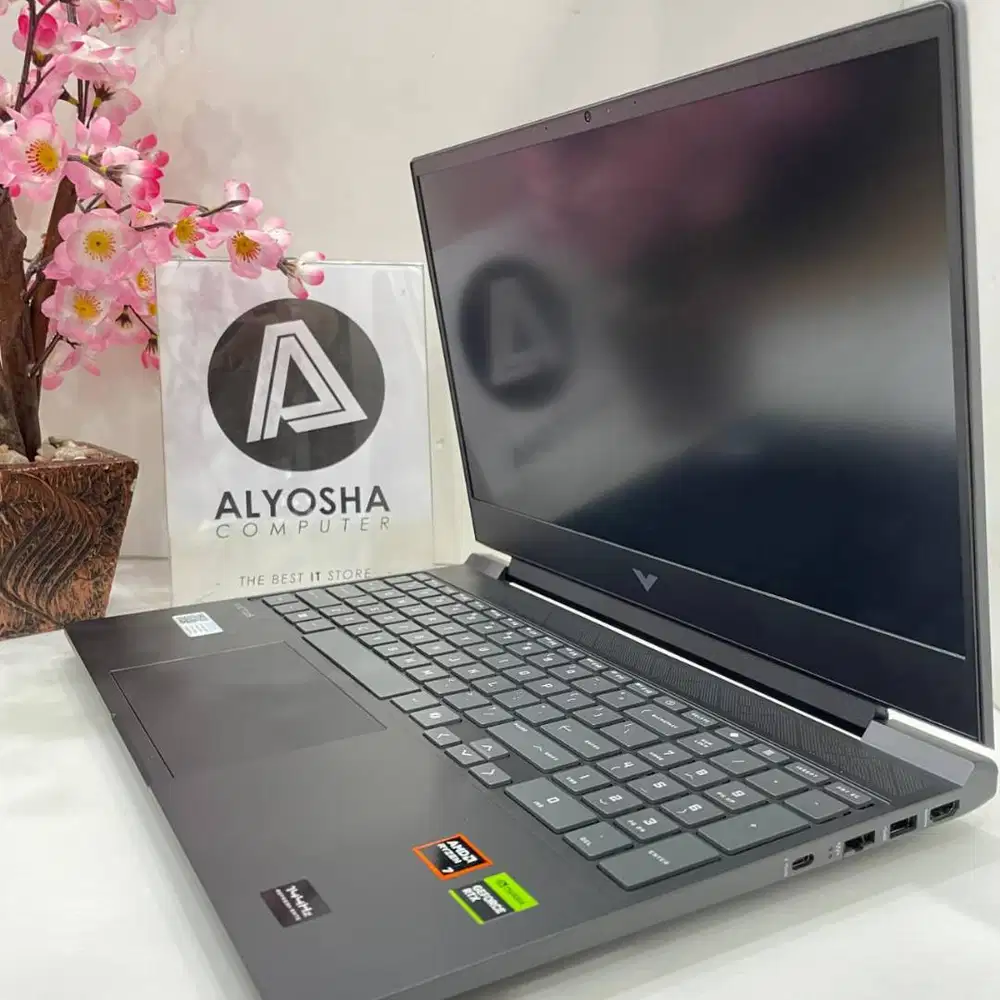 Laptop HP Gaming Victus 15-FB3151AX Ryzen 7 260 16GB SSD 512GB RTX5050