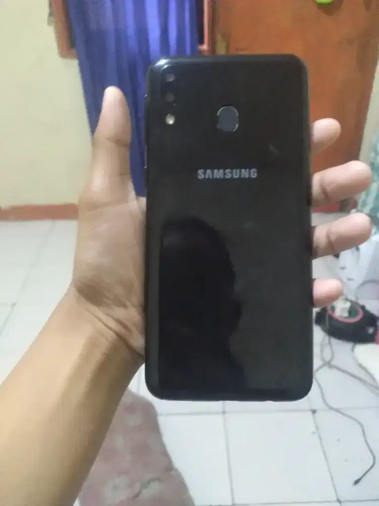 samsung m20 4g no.minus