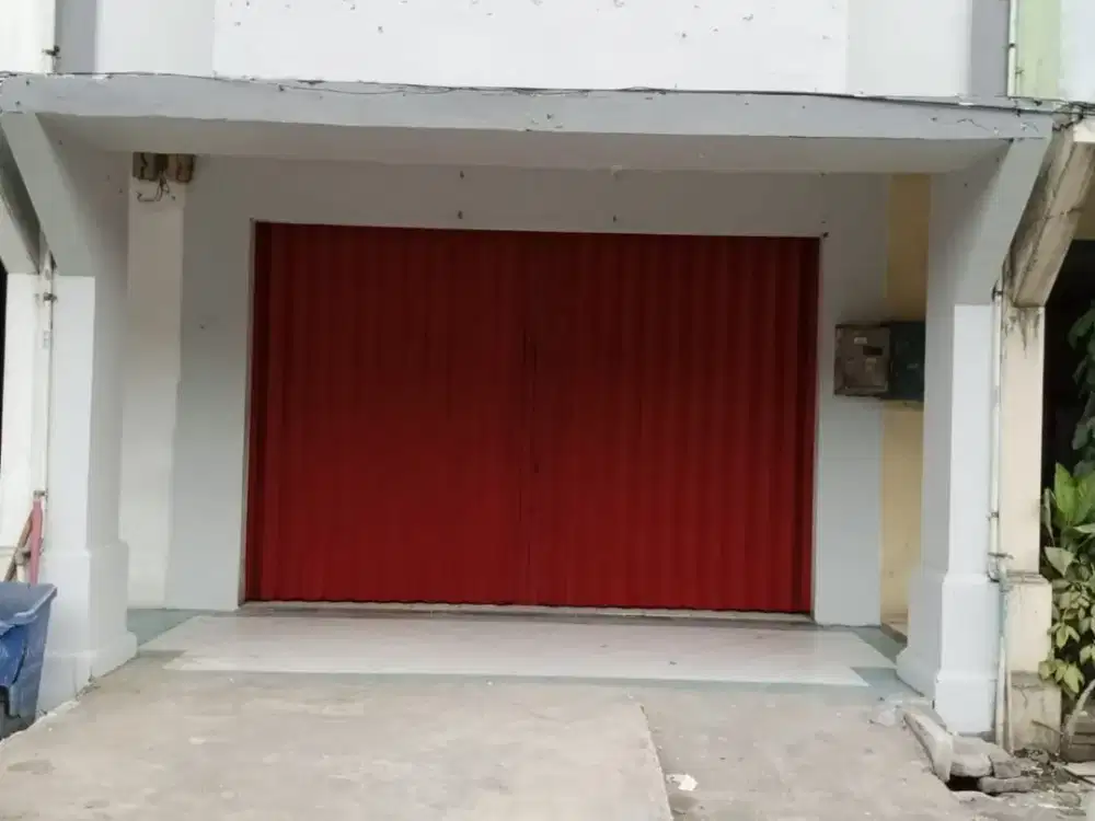 Murah !! DIJUAL RUKO 2,5 LANTAI SIAP HUNI HADAP TIMUR MODERN CIPONDOH