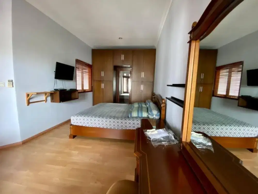 DISEWAKAN RUMAH SIAP HUNI DI SETRADUTA