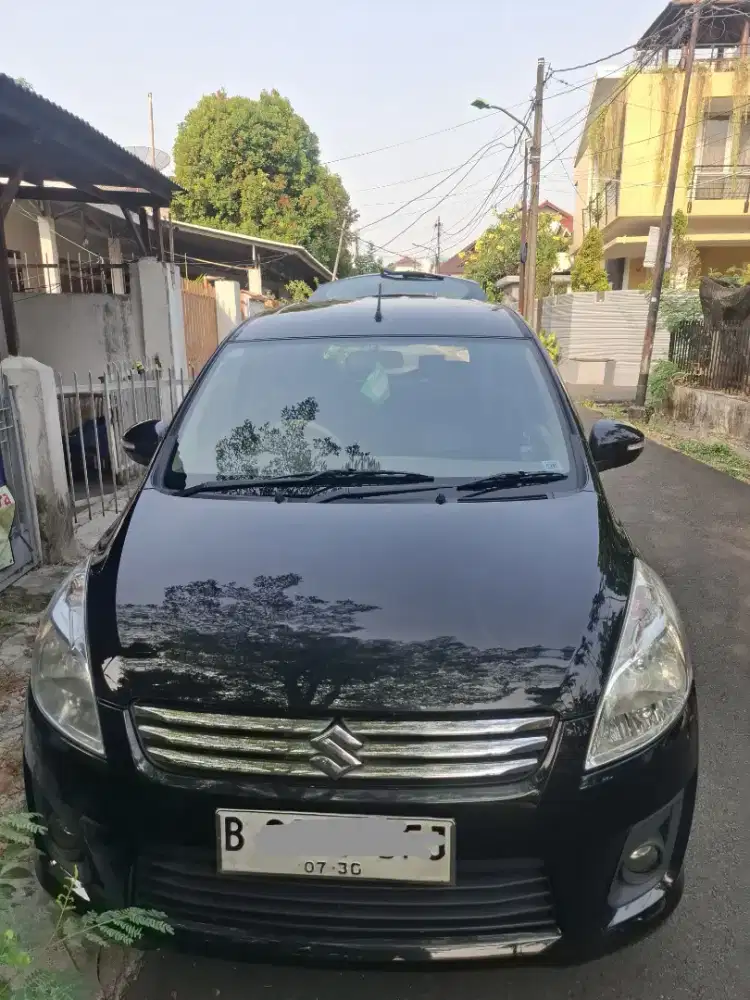 DIJUAL Suzuki Ertiga tahun 2015 GL, manual, hitam metalik, Nego Tipis