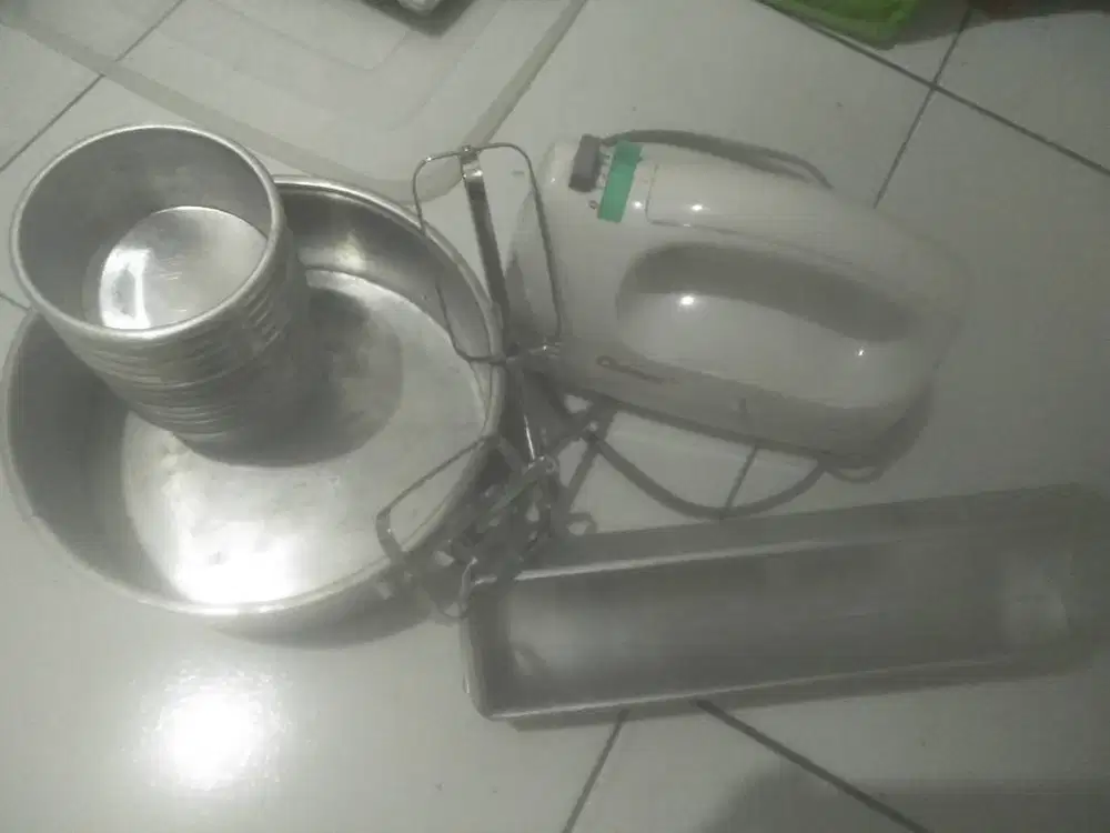 Mixer cosmos dan cetakan kue 15 buah