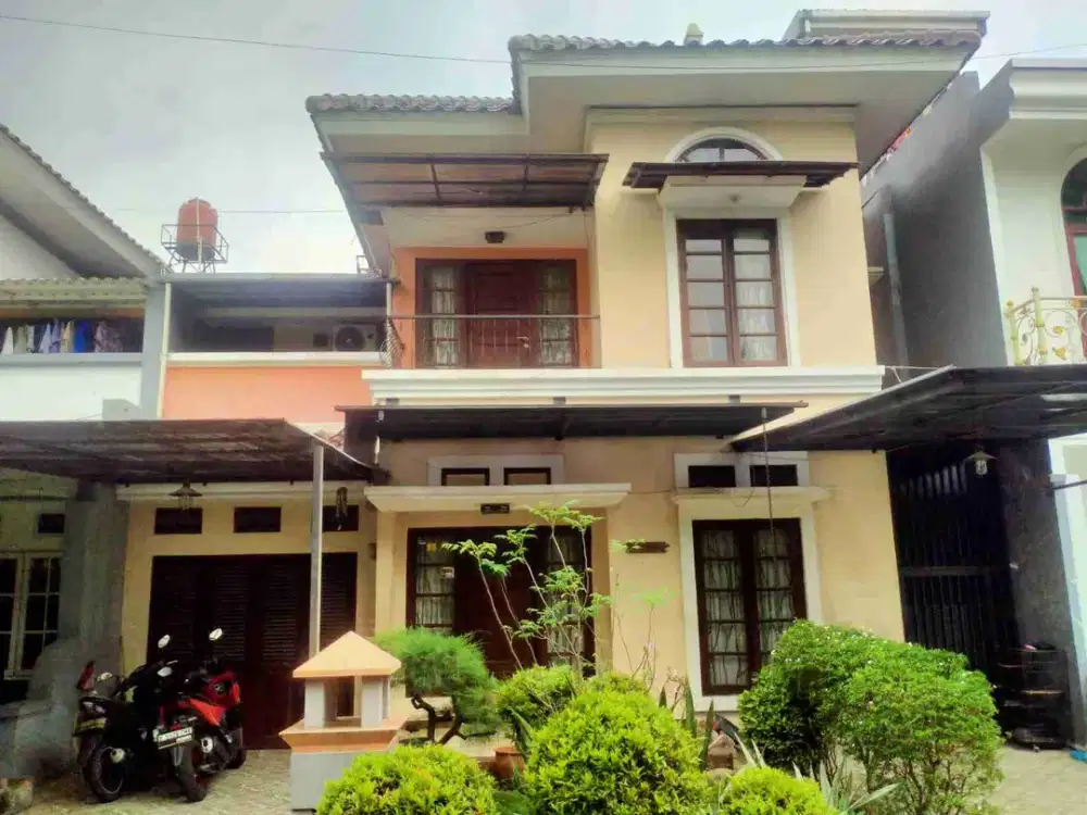 TURUN HARGA‼ Rumah Cantik Hadap Taman di Metland Cakung