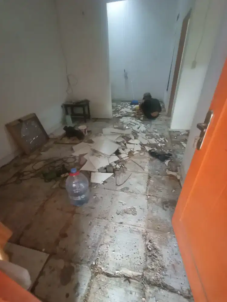 Saya (TUKANG BANGUNAN TANGERANG) siap mengerjkan perbaikan & renovasi