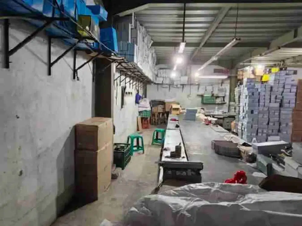 dijual gudang tanjung Pura kalideres