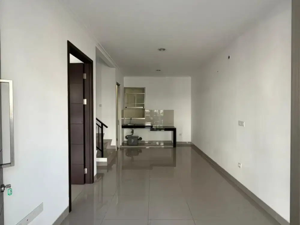 Dijual termurah rumah pik 2 tahap 1 hadap selatan siap ajb harga nett