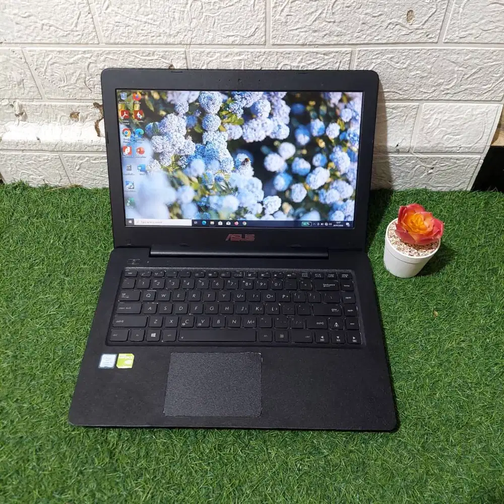 ASUS A456U INTEL CORE i5-7200U RAM 8GB SSD 256GB NAVY BLACK