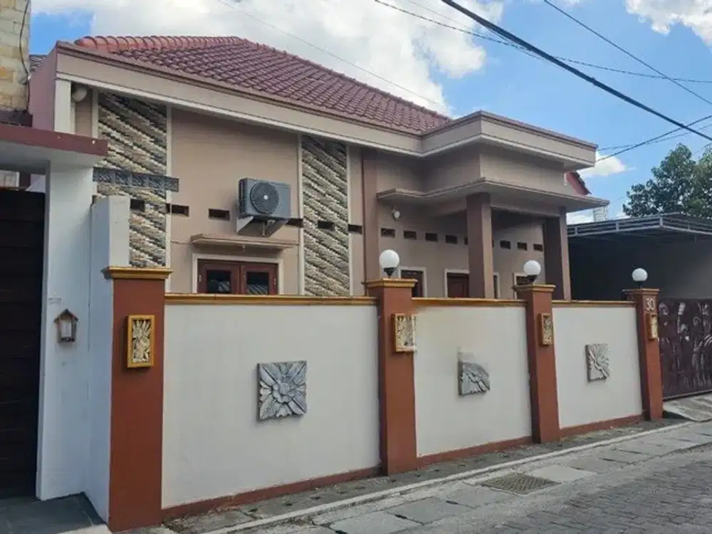 Rumah Nyaman 1 Lantai Dekat XT Square & Kotagede - Hunian Strategis di Nitikan Baru, Yogyakarta.