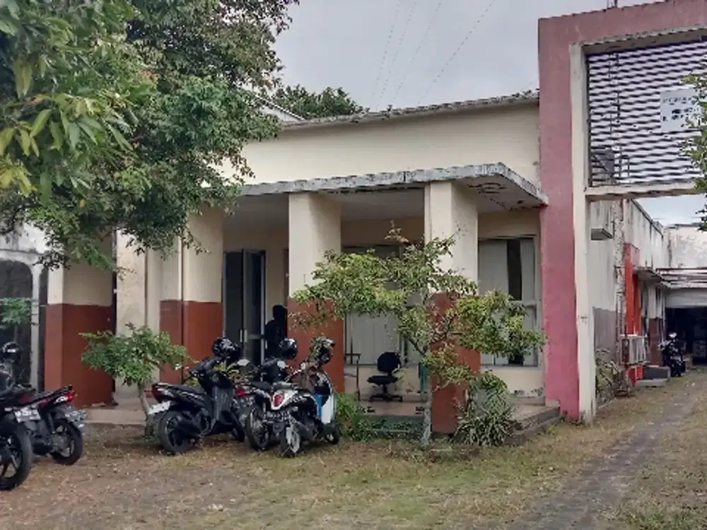 Rumah Tanah Luas Cocok buat kantor Dekat Terminal Condong Catur