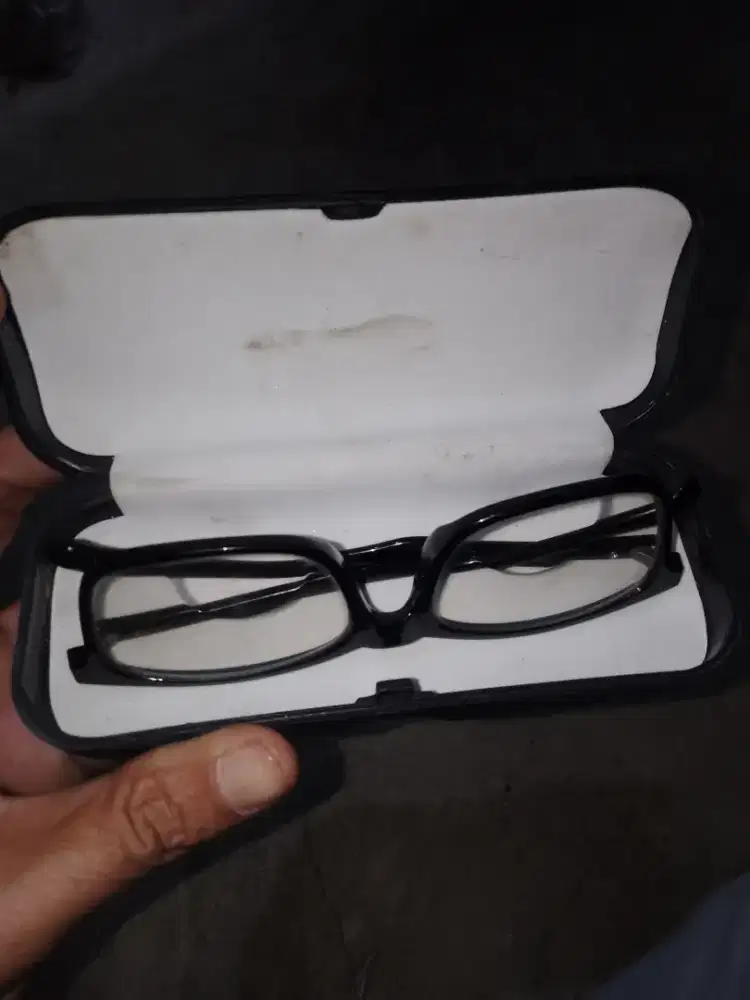 dijual kacamata