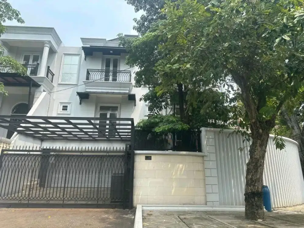 Rumah Mewah Di Jl. Brawijaya