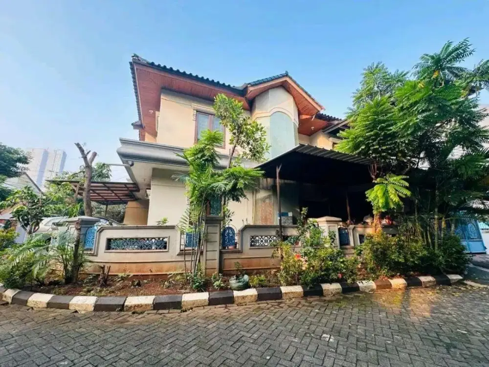 Rumah Bagus di Kelapa Gading, Furnished, Dekat Mall