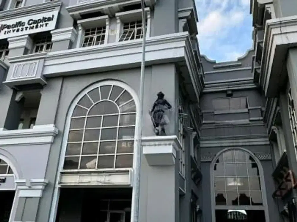 Ruko Strategis di MOI, Kelapa Gading.