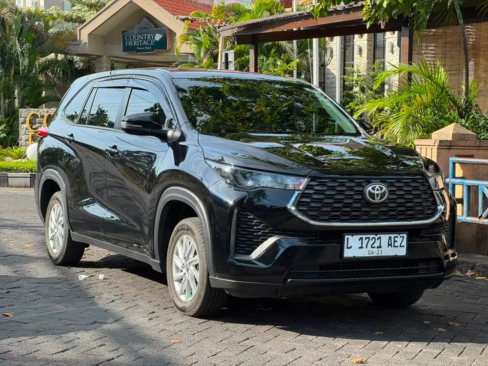 Toyota Innova Zenix 2.0 G At 2025 km +/- 5.100