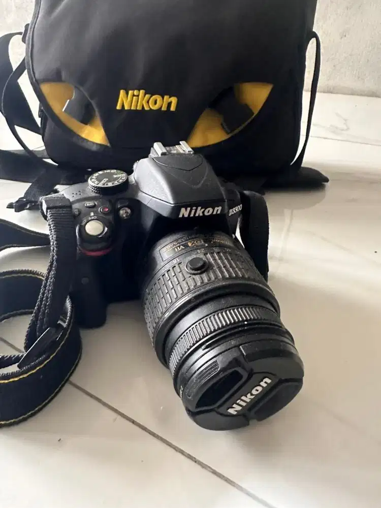 Kamera DSLR Nikon D3300 Lensa Kit 18-55mm Bekas Bagus Bonus Tas