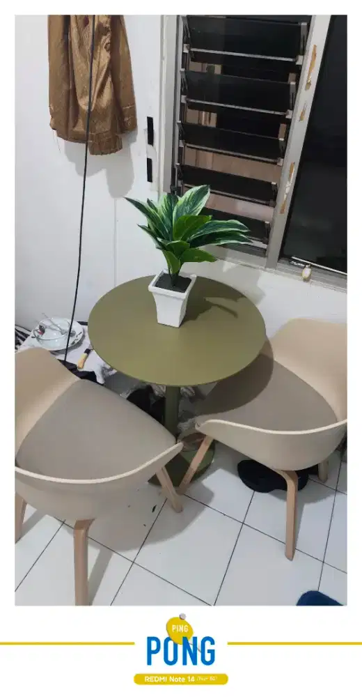 1 MEJA 2 KURSI BEKAS RESTAURANT