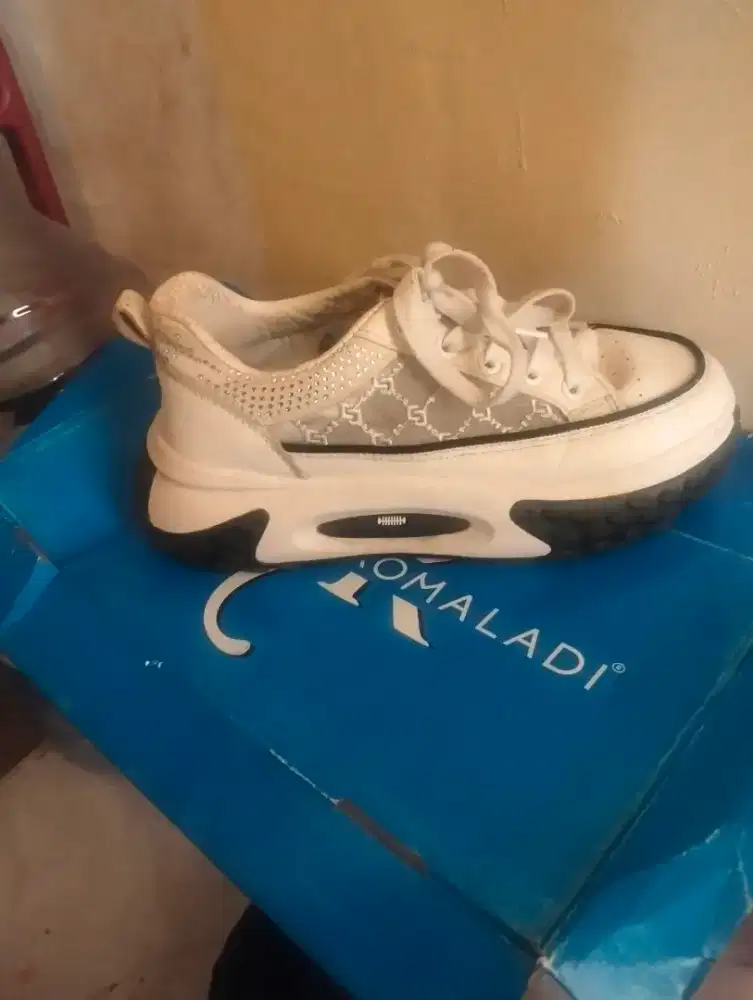 Sepatu size 39 blink