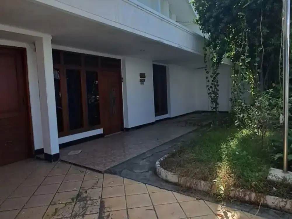 Dijual Rumah Hitung Tanah, Lokasi Favorit di Kertajaya Indah Timur, Sby