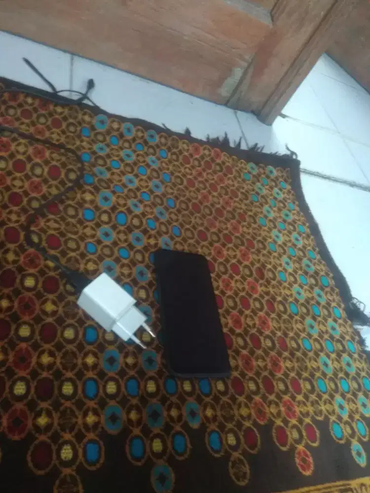 Jual hp realme C2 3/32 Gb layar 6.1