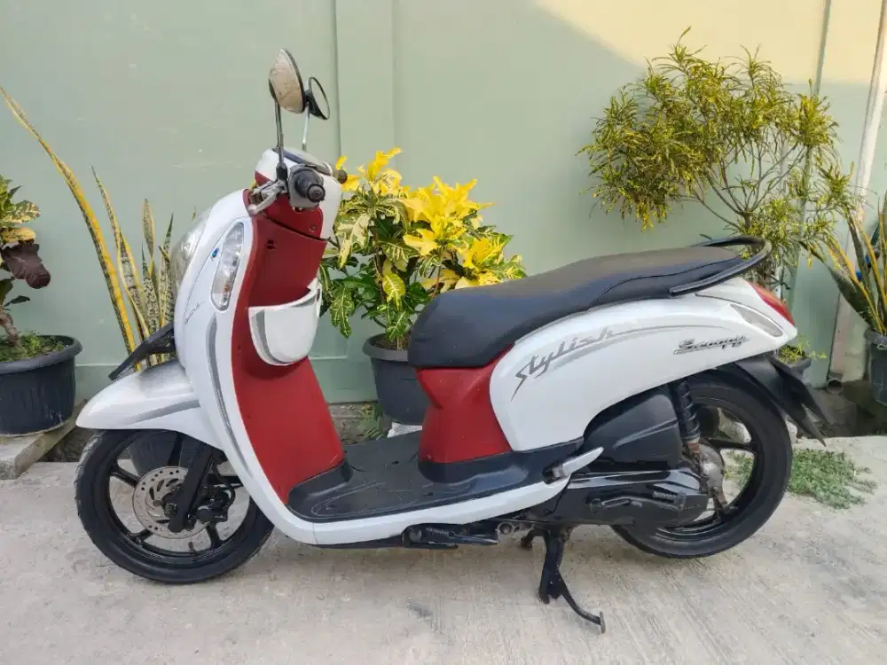Honda Scoopy f1 tahun 2013 siap pakai di Tangerang