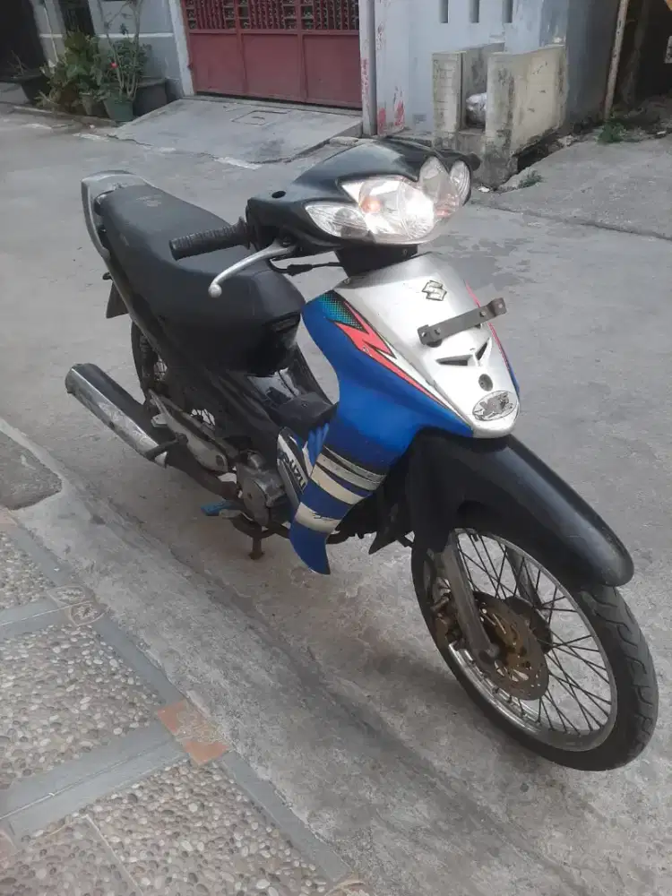 Suzuki Shogun 2005 ss lengkap mesin bagus plat Bekasi Kota