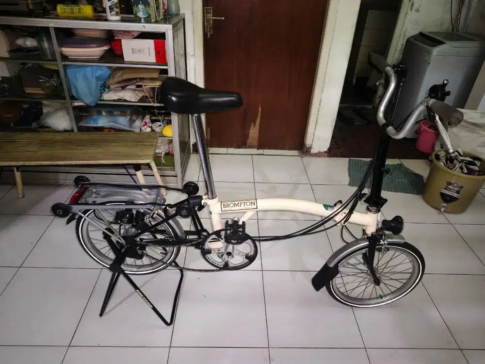 Dijual Sepeda Brompton thn 2006, Vintage masih mulus dan original.