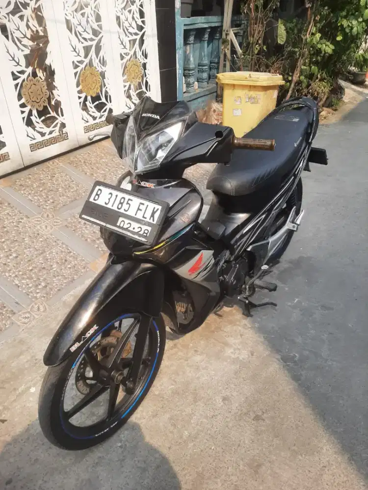 Honda Supra X 125 CW DD 2013 Karbu,ss lengkap,Kilometer 32 Ribuan