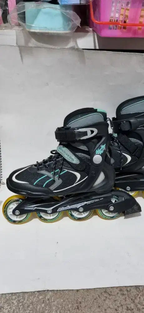 Sepatu roda bladerunner advantage pro xt inline skates rollerblade