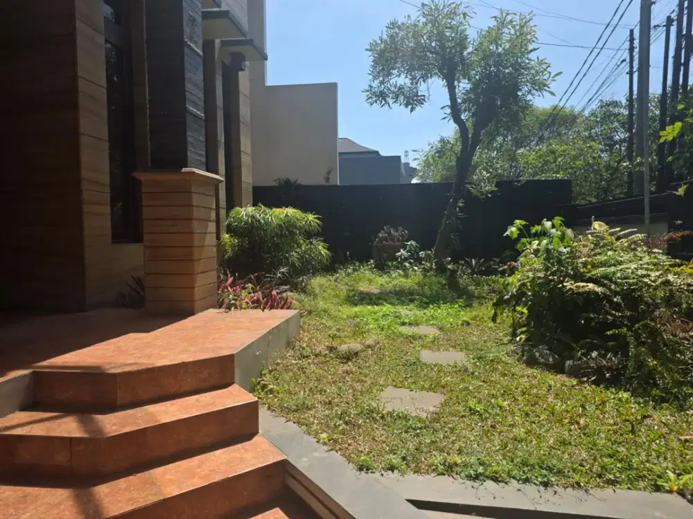 TERMURAH DISEWAKAN RUMAH SEMI FURNISH BATUNUNGGAL BANDUNG ***R