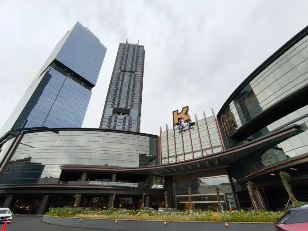 Dijual cepat office space di komplek apartemen mewah (Menara Jakarta)