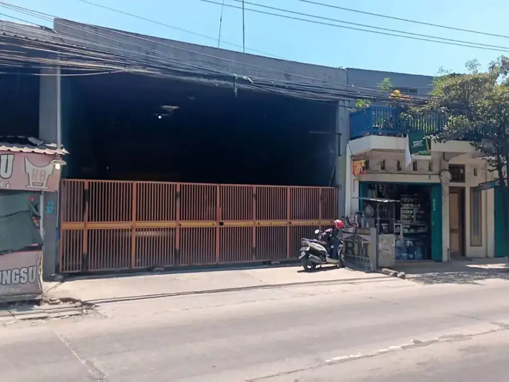 Dijual TERMURAH & Strategis Rumah Usaha di Nol jalan raya Benowo