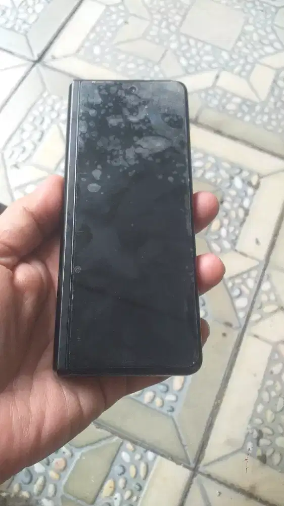 Dijual samsung galaxy z flod 4 kondisi mesin hidup layar ga tampil
