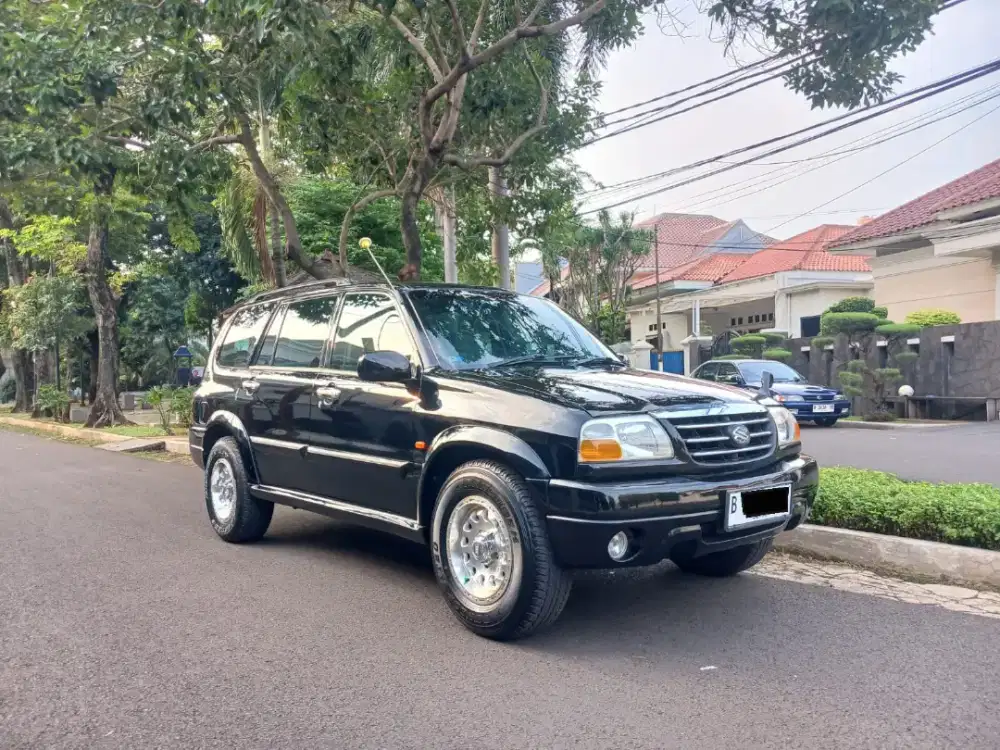 Suzuki Grand Escudo XL-7 A/T Tahun 2004 Full Orisinil