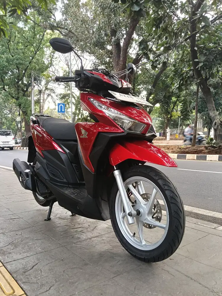 DIJUAL CASH HONDA VARIO LED OLD 125 CBS ISS THN 2018 PJK IDUP