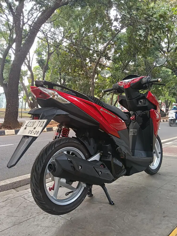 DIJUAL CASH HONDA VARIO LED OLD 125 CBS ISS THN 2018 PJK IDUP
