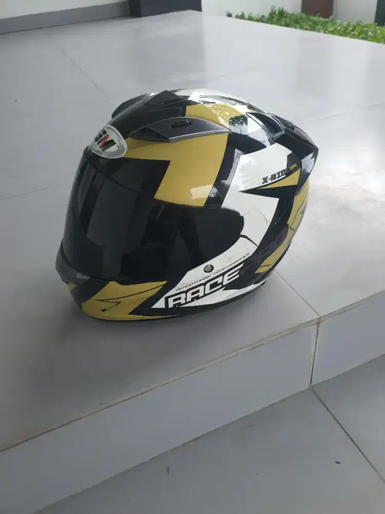 Helm GM Race Pro ukuran M