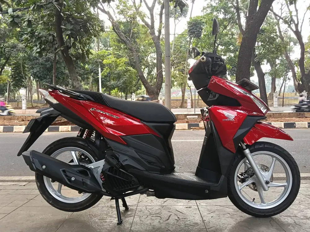 DIJUAL CASH HONDA VARIO 125 LED OLD CBS ISS THN 2018 PJK IDUP