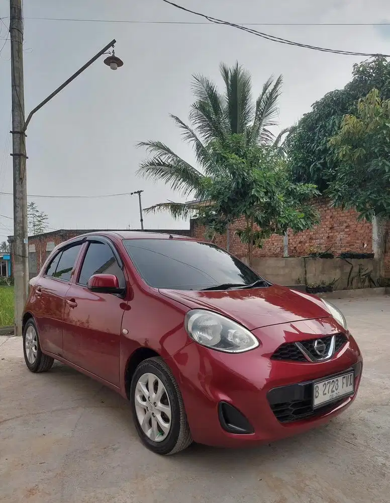 Nissan march matic tahun 2015
