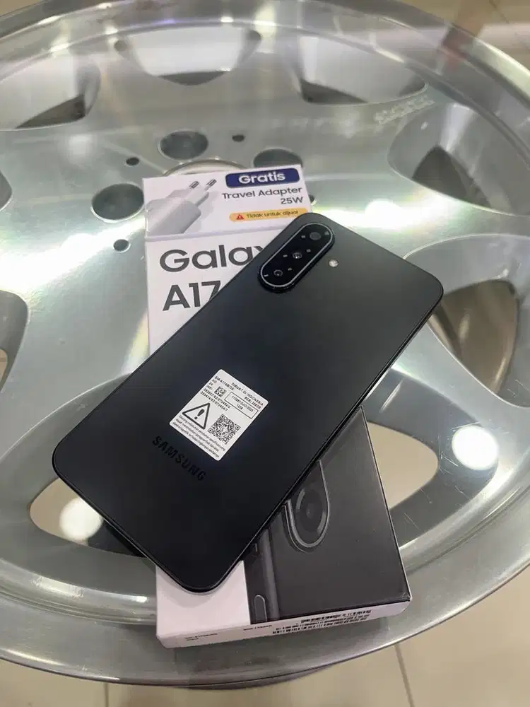 Samsung A17 ram 8/256Gb black