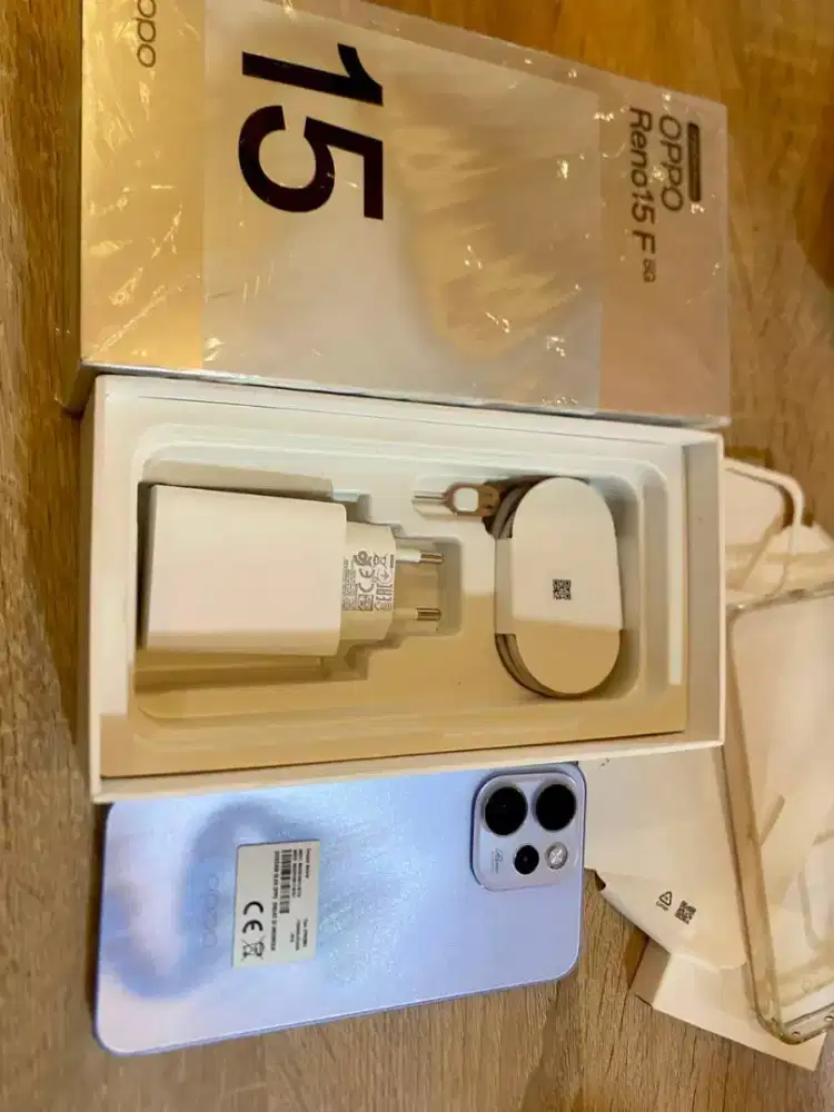 Oppo Reno 15F 8/256