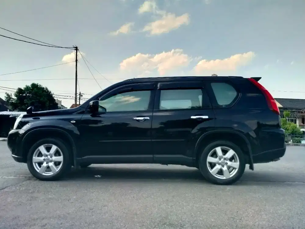 Jual Nissan Xtrail 2.5 Th 2009 ST matic