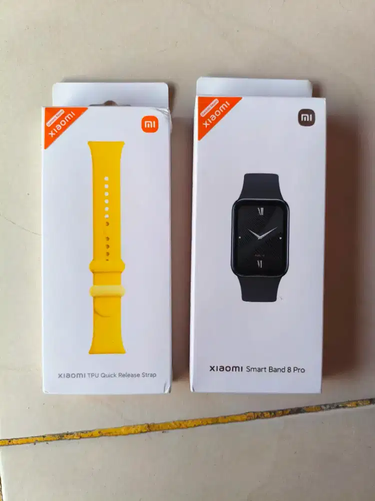 Jam Tangan Xiaomi Smart Band 8 Pro Hitam