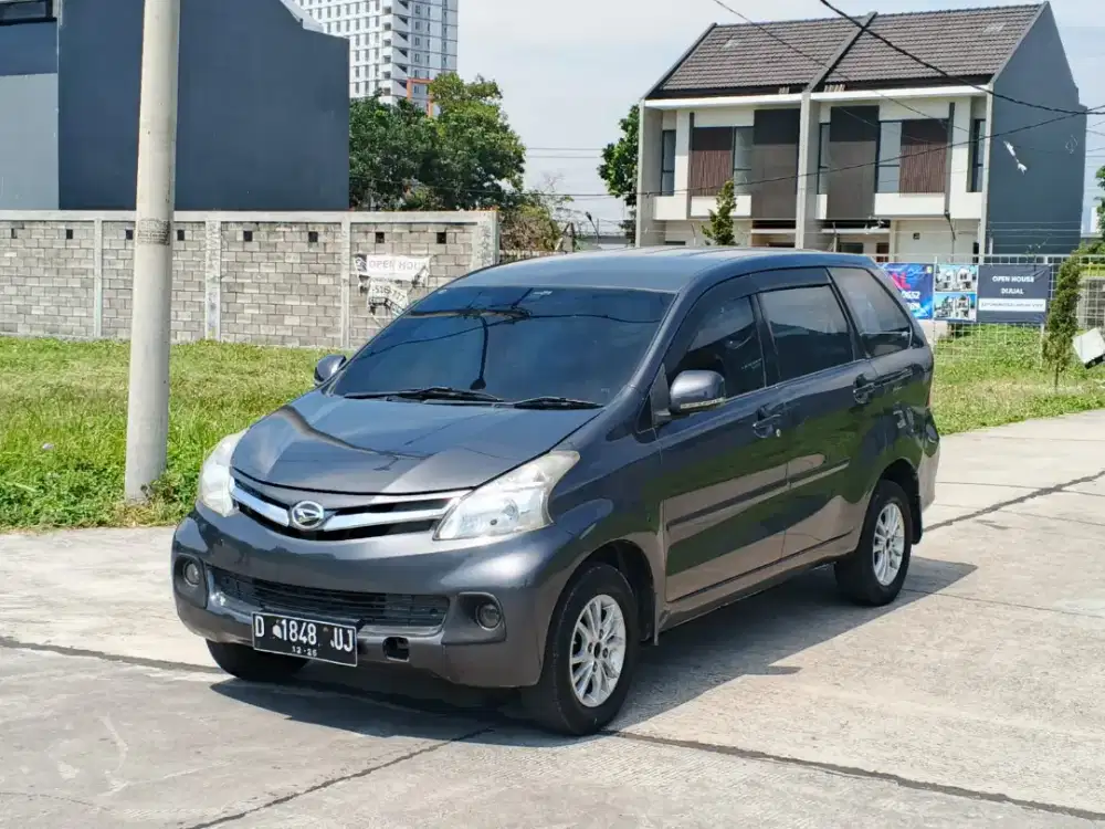 Xenia R dlx 1.3 Manual 2012 grey