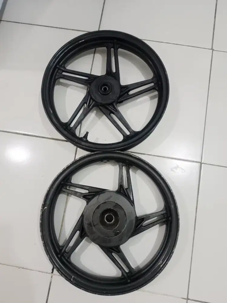Pelek / Velk Motor Honda Beat tahun 2018