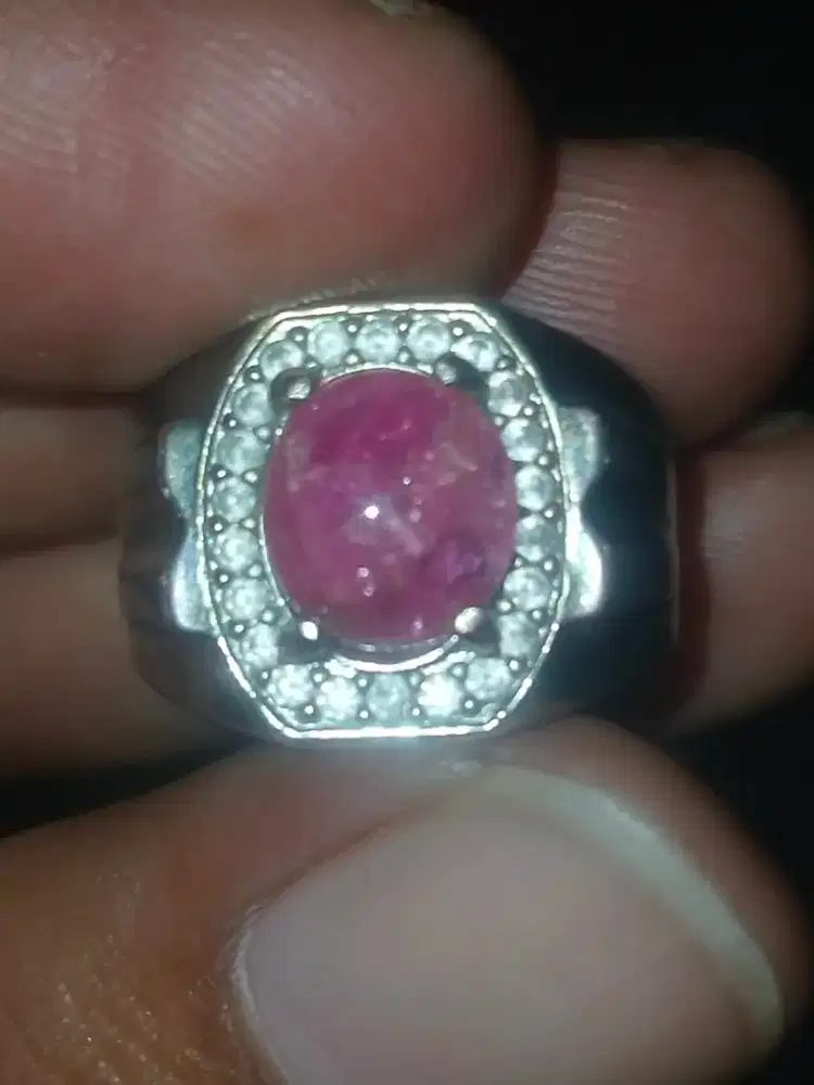 Di jual ruby star from burma