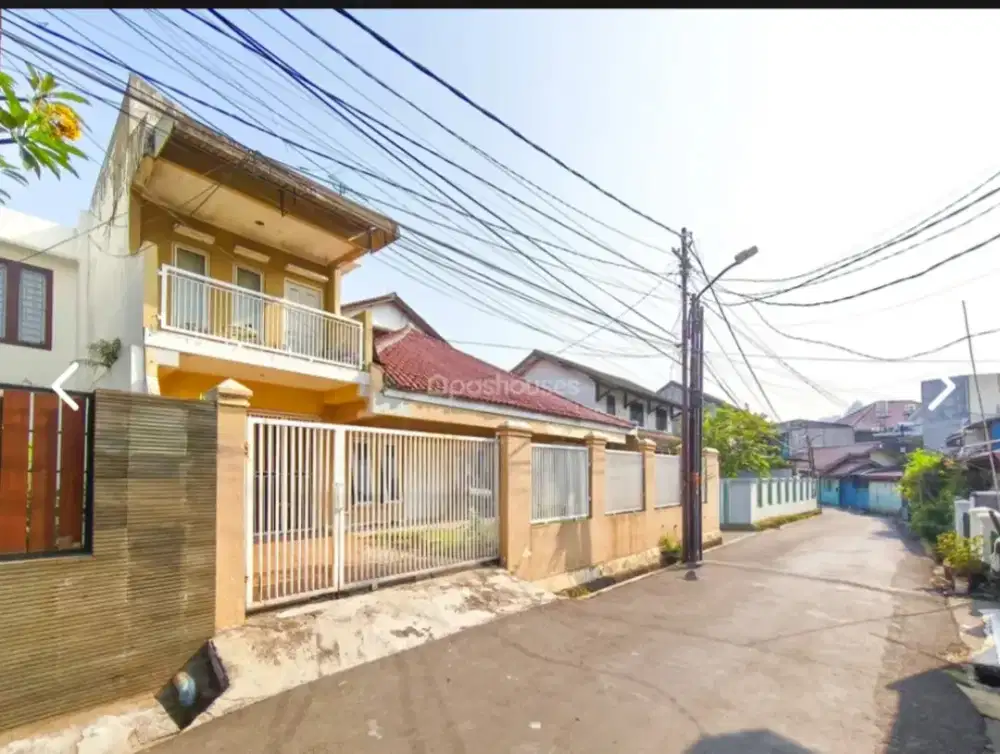Rumah Strategis Di Kawasan Kebayoran Lama