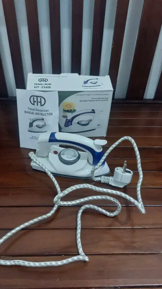 Setrika Lipat Mini Portable Praktis Steam Iron
Travel Steamer