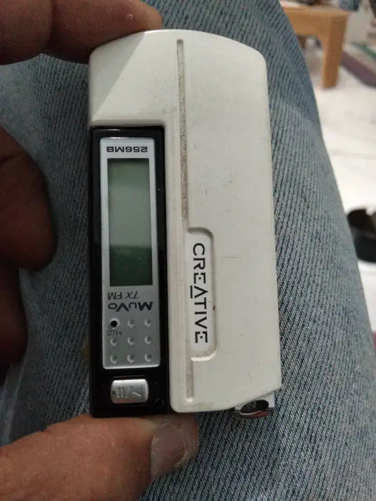 Jual CREATIVE Muvo  player